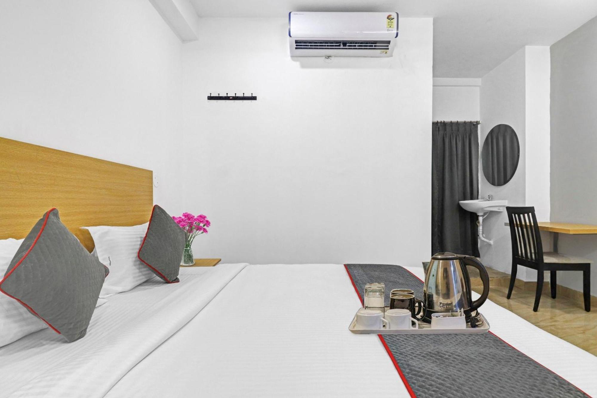Townhouse De Alphabet Hotel Gachibowli Kültér fotó