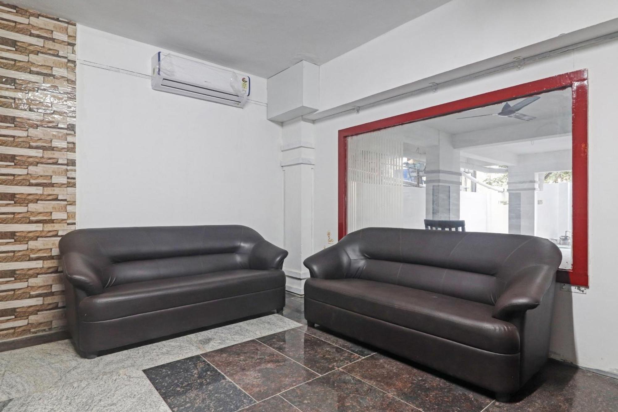 Townhouse De Alphabet Hotel Gachibowli Kültér fotó