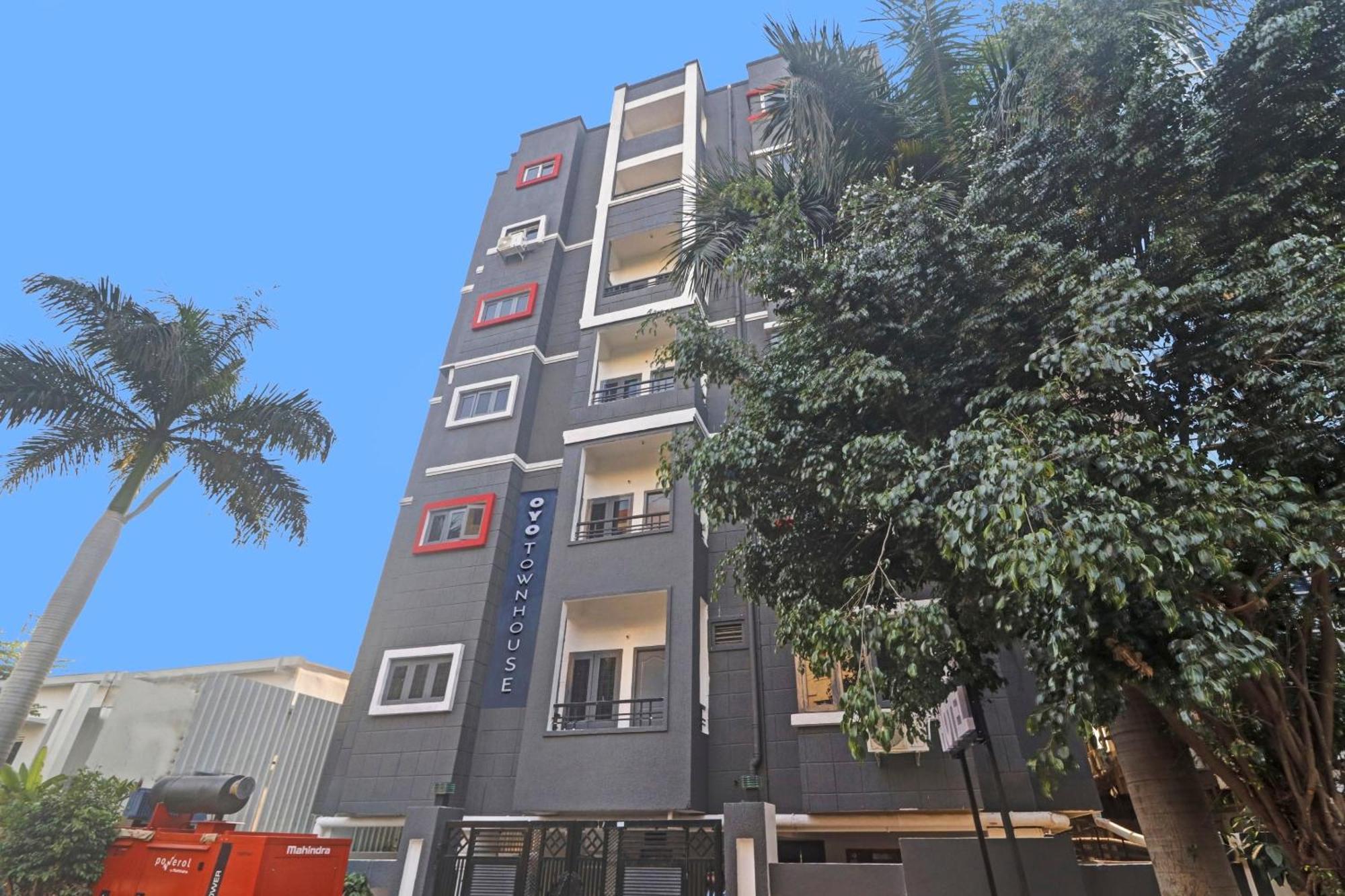 Townhouse De Alphabet Hotel Gachibowli Kültér fotó