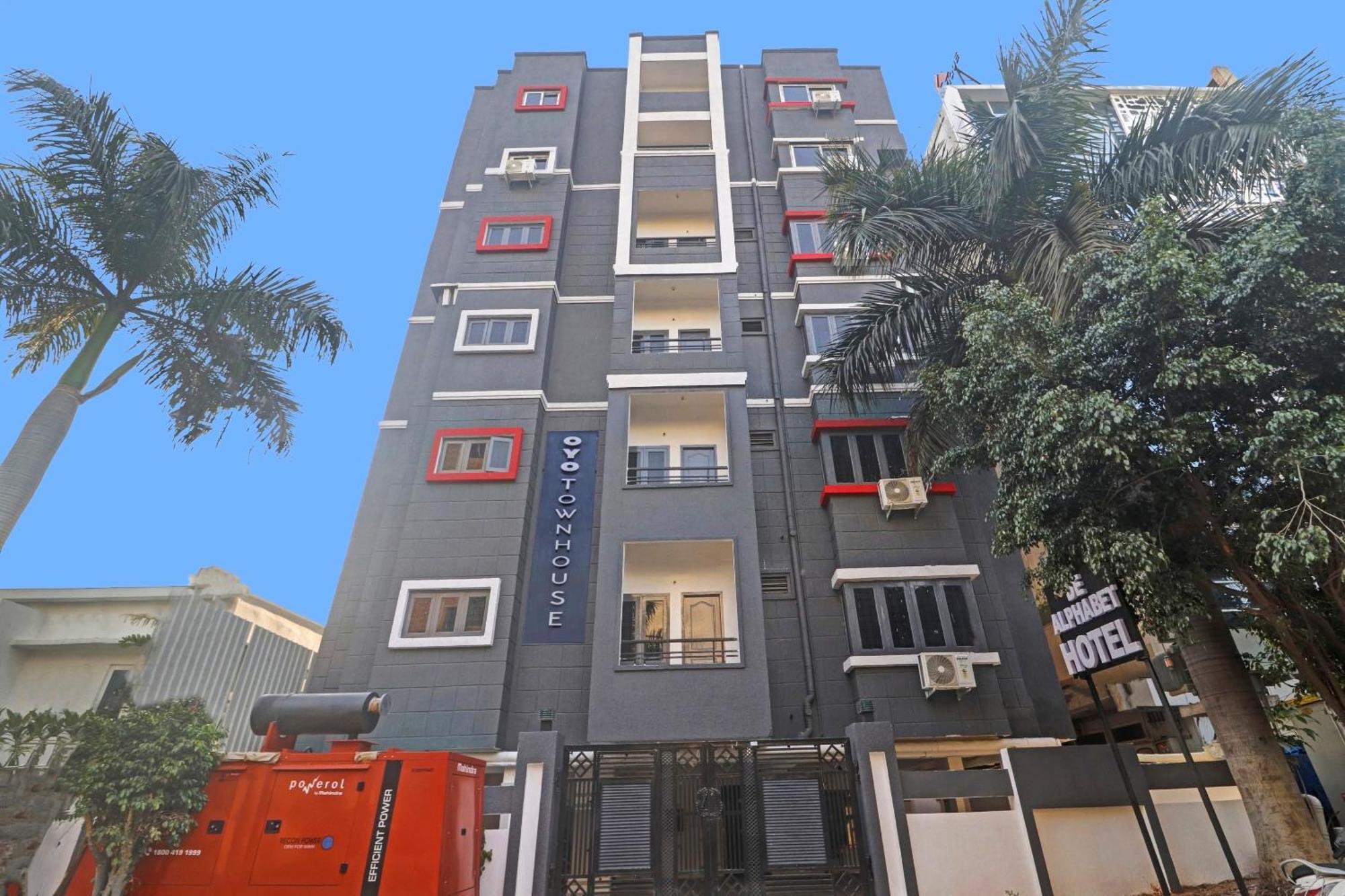 Townhouse De Alphabet Hotel Gachibowli Kültér fotó